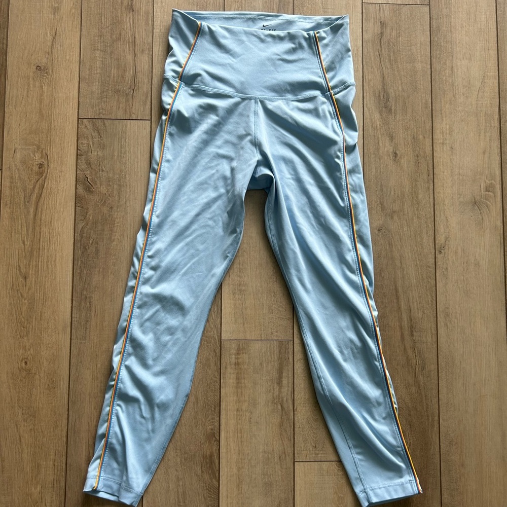 Nike leggings